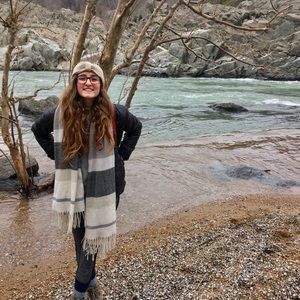 Meet your Posher, Janna